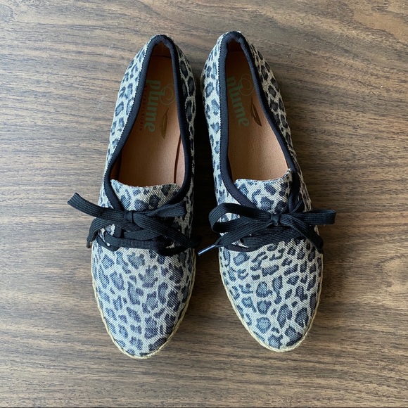 [ Sold ] NWOT Animal Print Lace-Up Shoes - Picture 2 of 8